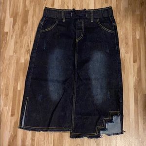 Crafted denim skirt